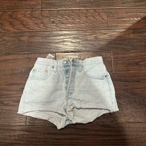 Levi’s 501 Light Blue Denim Women Shorts